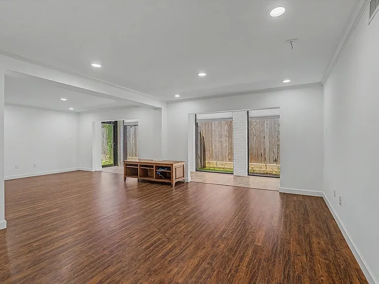 7575 Katy Fwy #4 — Photo 9