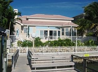 503 Harbor Dr, Belleair Beach, FL 33786