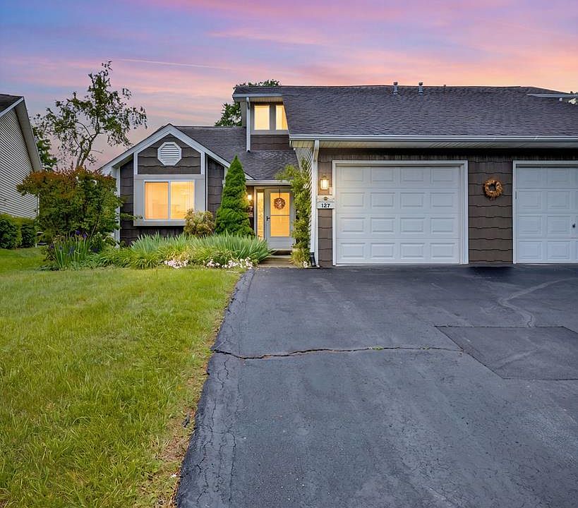 1st image of 127 Timberbrook Dr