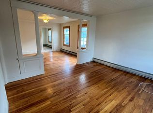 22 108th St #2, Troy, NY 12182