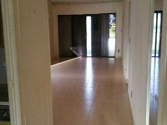 3rd image of 6336 Pinehurst Cir E