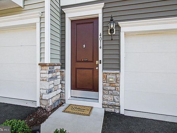 2nd image of 4014 Shire Meadow Ln