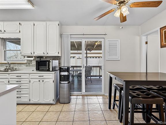 4th image of 1231 W Radcliff Avenue