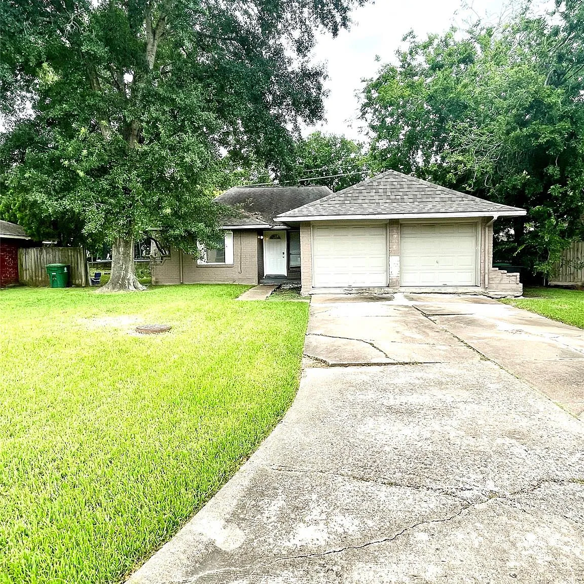 3 bed, 1.5 bath, 1127 sqft, $1,600 — Photo 2