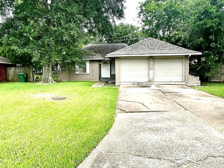 11906 Binghampton Dr — Photo 2