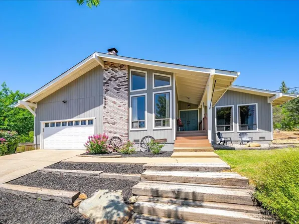 10420 Sabiniana Rd, Browns Valley, CA 95918