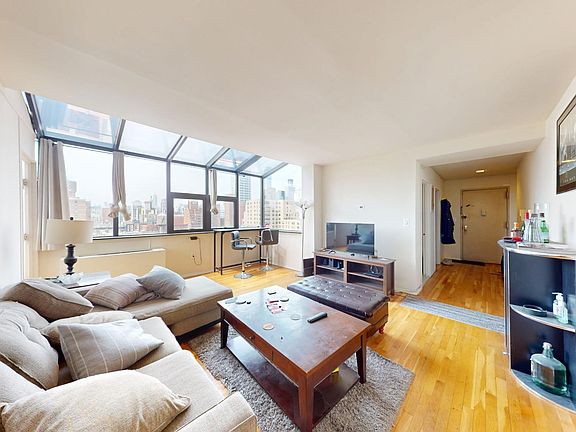 5th image of 230 E 30th St APT 16f