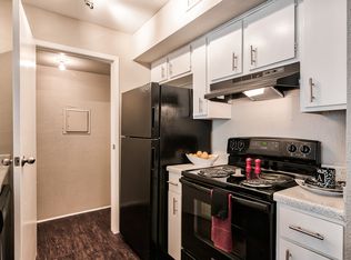 210 Wells Fargo Dr APT 908, Houston, TX 77090