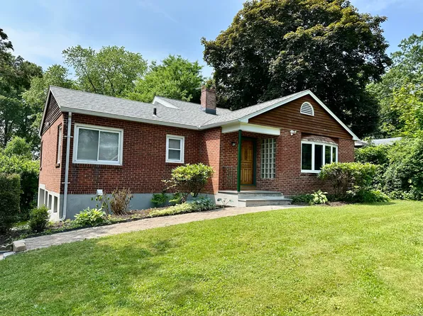 846 Sawmill Road, West Haven, CT 06516