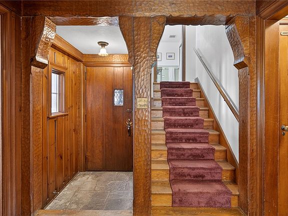 4th image of 25 Cornell St