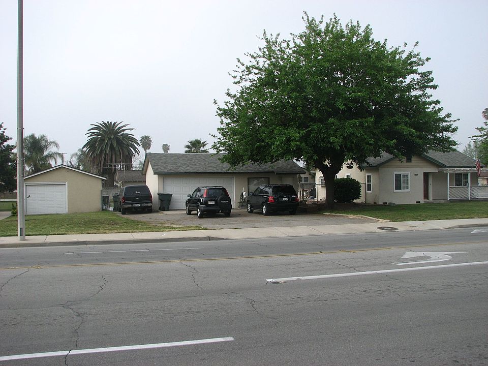 From left, One car garage, etc; 2 car garage & Studio; House.