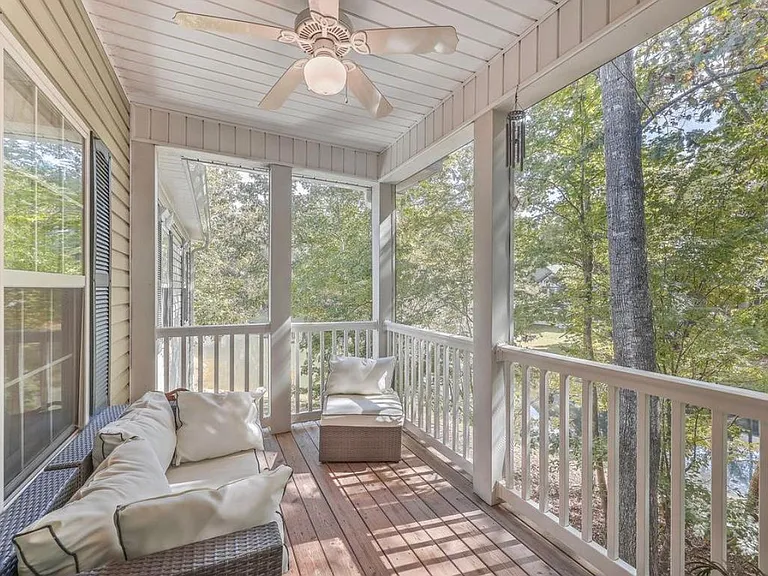 507 S Elgin Ct — Photo 18