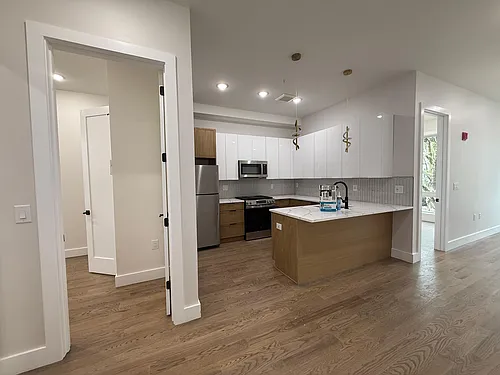 40 Lembeck Ave Photo 1