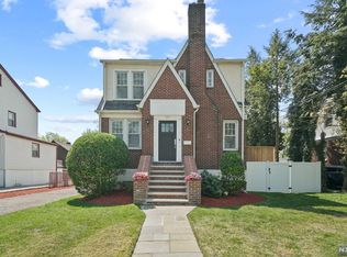 320 Windsor Rd, Englewood, NJ 07631