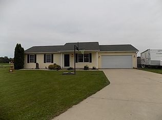 20619 Amanda Ln, Milford, IN 46542