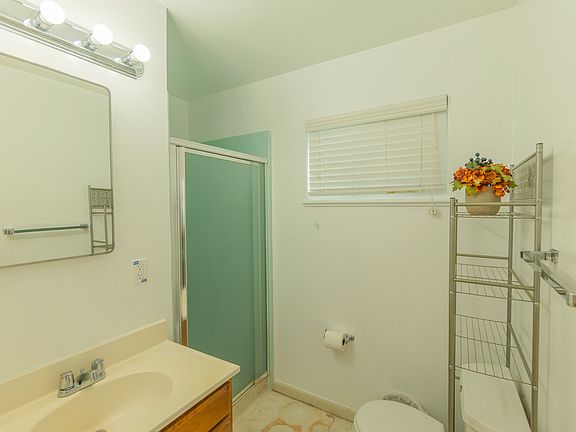 5th image of 5 Clearbrook Rd
