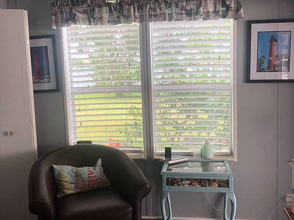 5th image of 7086 SE Yellowood Ln