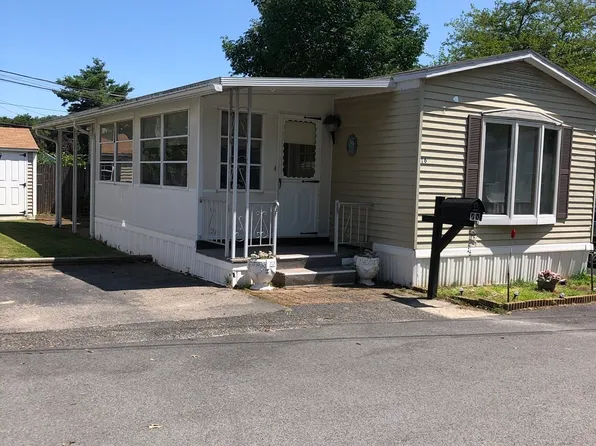 16 Stella Dr, Weymouth, MA 02188