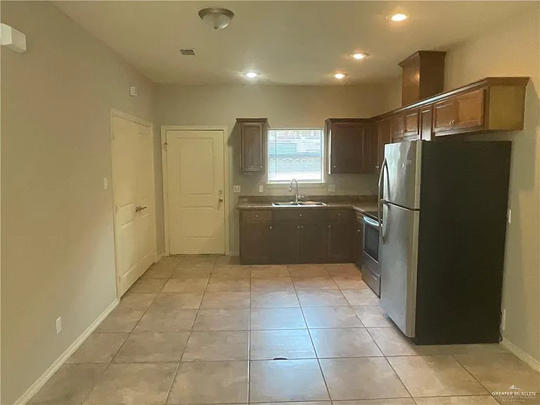 2707 E Garfield Ave #A — Photo 7