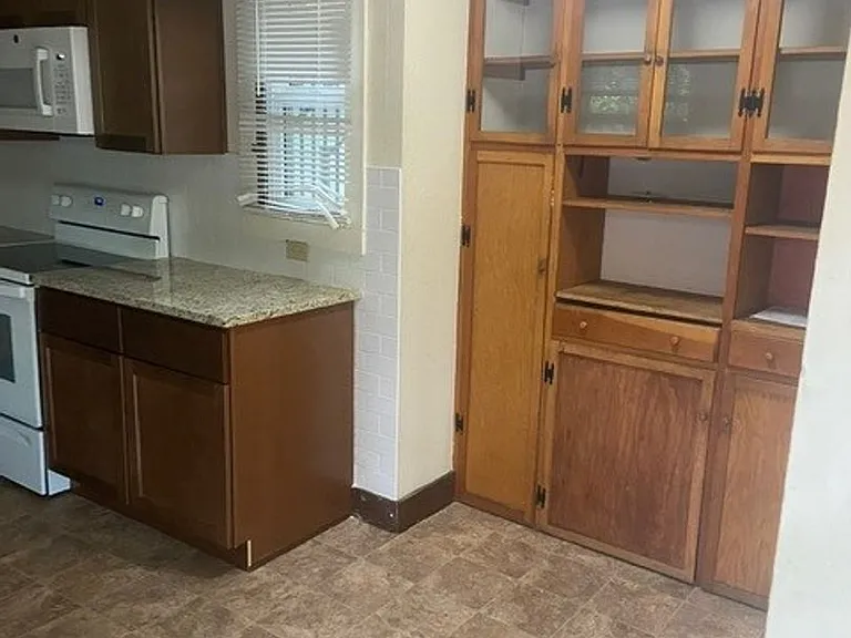 2227 Arapahoe Ave — Photo 25