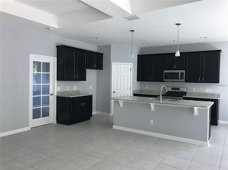 2nd image of 2966 Boating Blvd