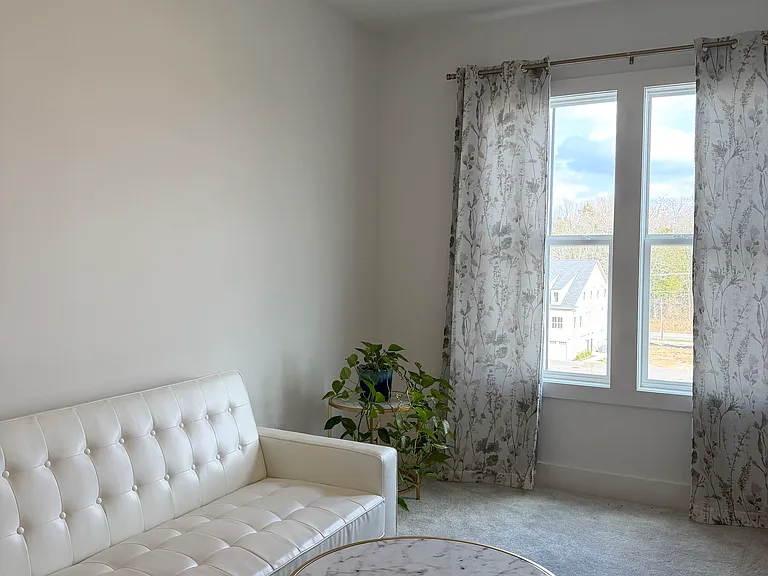 2212 Winthrop Way — Photo 12