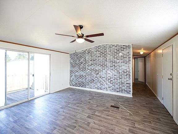 318b-GOSS-living-alt_10172024