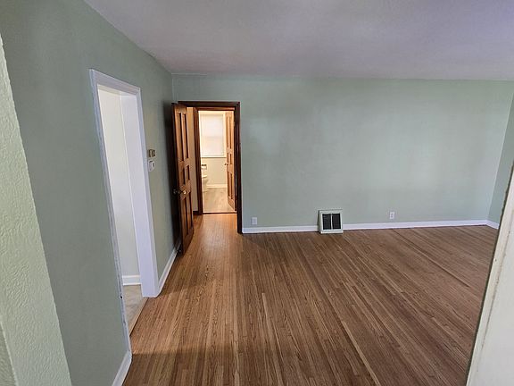 2nd image of 23821 W Amboy St
