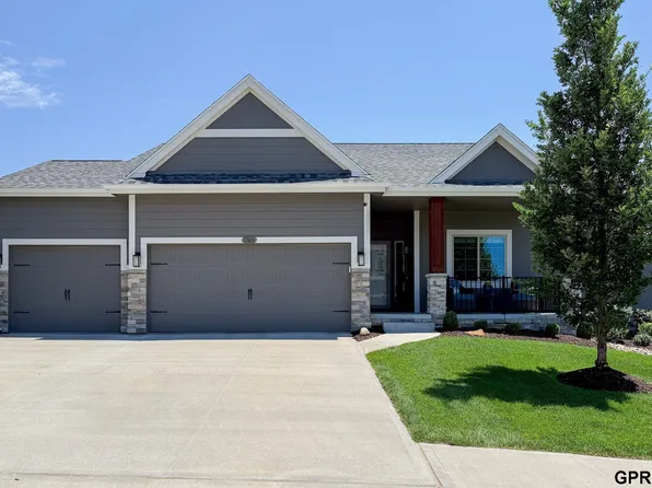 7165 N 165th St, Bennington, NE 68007