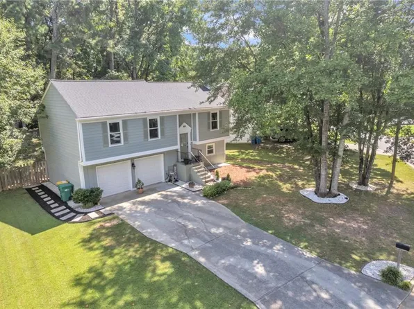 11235 Bramshill Dr, Johns Creek, GA 30022