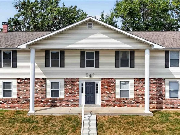 29 Delray Ct #D, Saint Peters, MO 63376