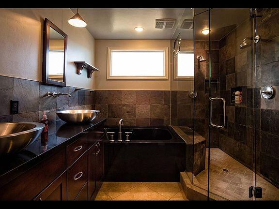 5th image of 4277 Lois St