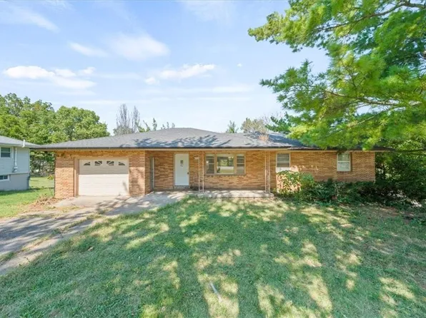 234 NE 86th Ter, Kansas City, MO 64155