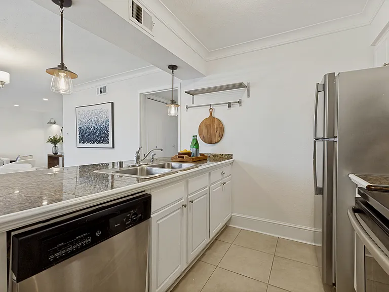 5911 E University Blvd #206 — Photo 9
