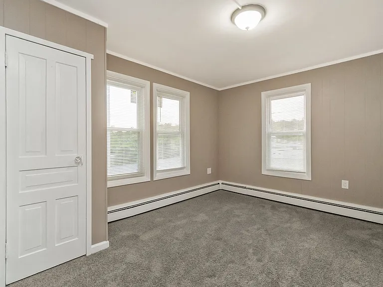 439 W Church St — Photo 31