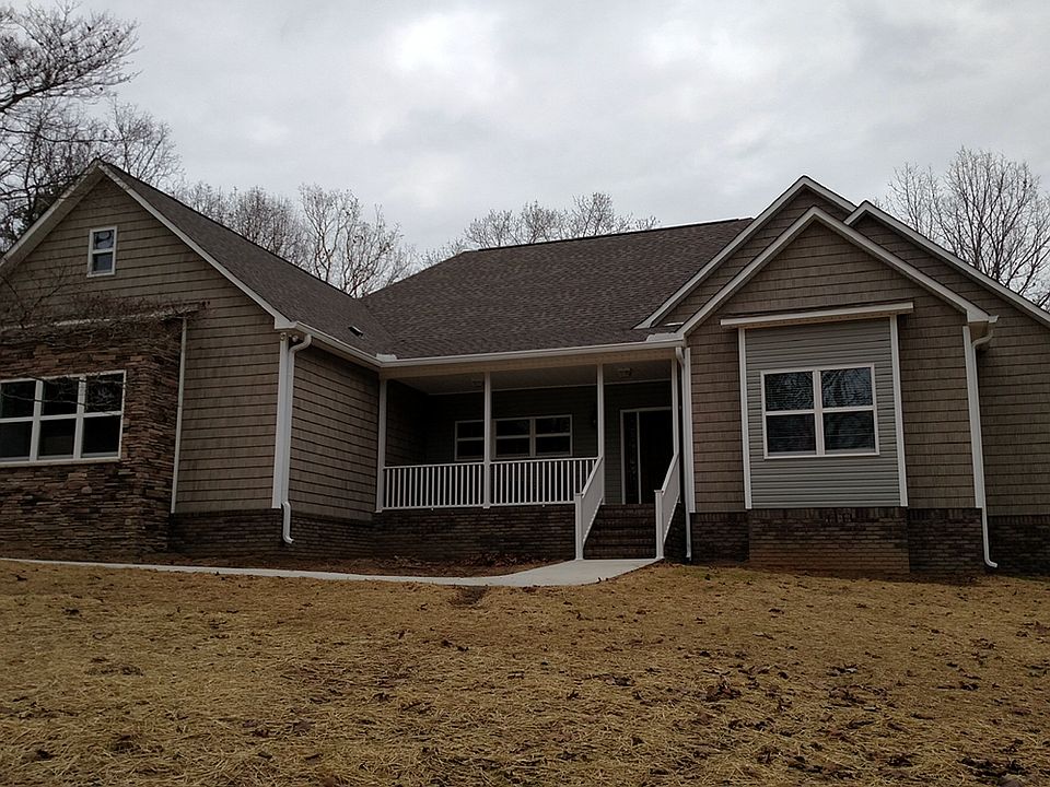 Front before flower beds