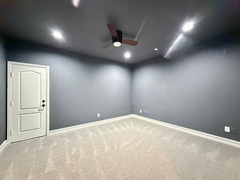 226 Boxwood Ln — Photo 20
