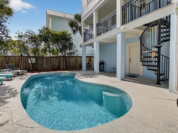 10 10th Ave, Isle Of Palms, SC 29451