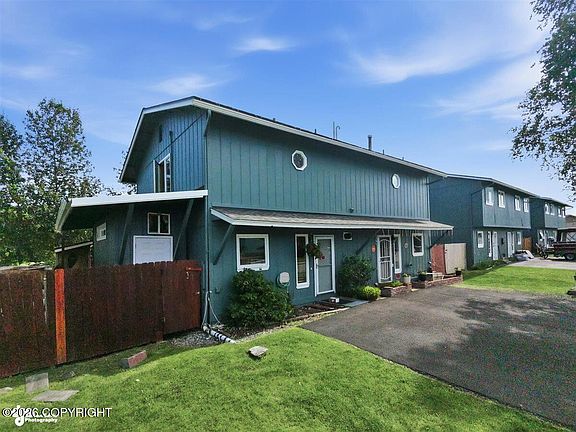 2nd image of 1611 Early View Dr #23