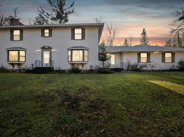 2004 Maple Ln, Ashland, WI 54806
