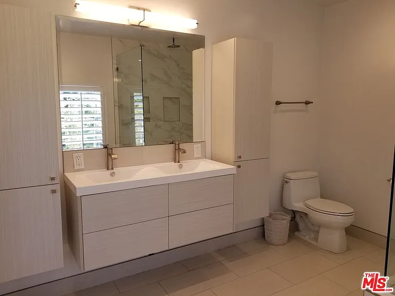 1745 Midvale Ave — Photo 27