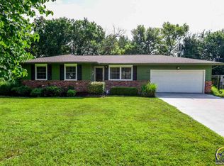 2836 SW Engler Ct, Topeka, KS 66614