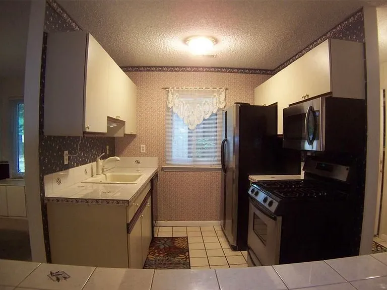 79 Park Gate Dr — Photo 15