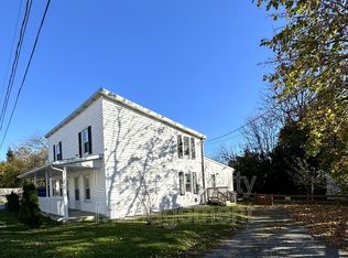 909 Central Ave #A, Sykesville, MD 21784