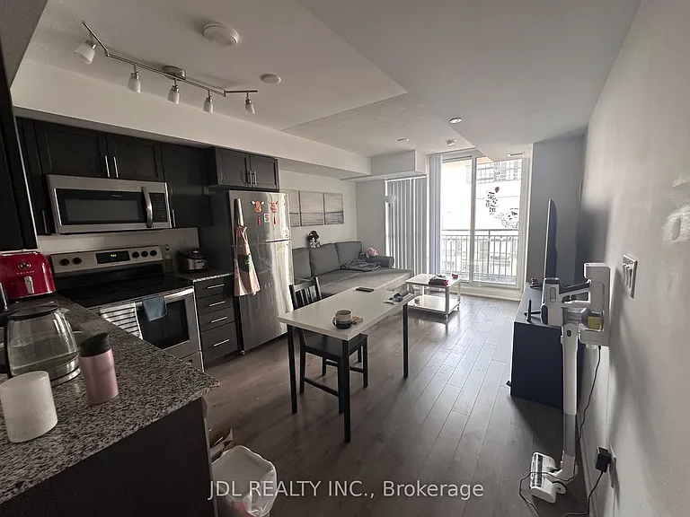 3091 Dufferin St #1411 — Photo 1