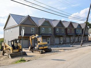 1167 Moon Run Rd, Mc Kees Rocks, PA 15136