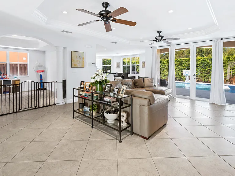 2760 SW 156th Pl — Photo 34
