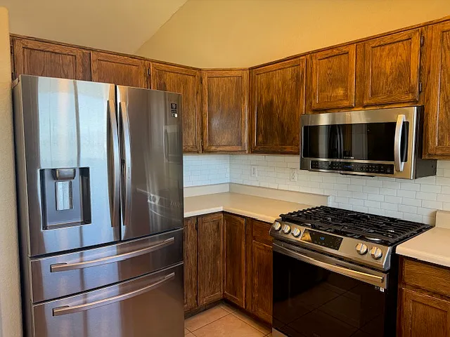 4815 North Sauter Drive East - 1 — Photo 4