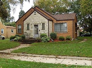 1721 79th St, Kenosha, WI 53143