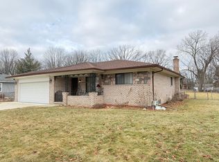 5517 Northlawn Dr, Sterling Heights, MI 48310